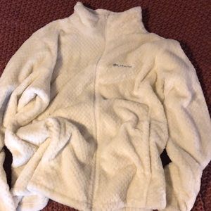 fluffy columbia zip up, white, size 1X